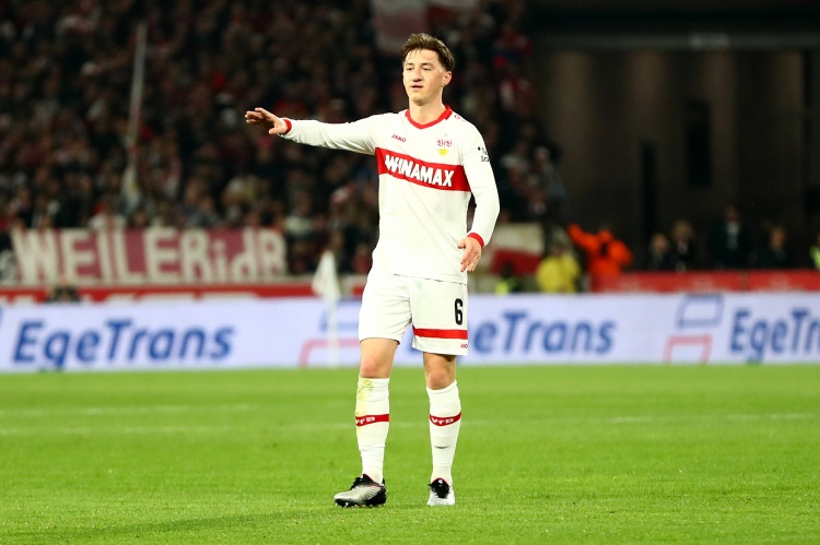 开云官网-国米皇马曼联有意！罗马诺：目前尚无报价，斯蒂勒预计今夏留队