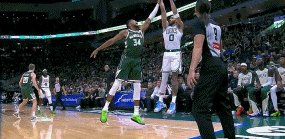 开云体育入口-硬抗字母哥垫脚大招！塔图姆杀不死 赛后怒喷裁判