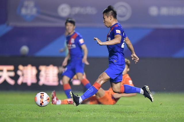 开云-申花全华班撂倒卫冕冠军 战术对决吴金贵完胜郝伟