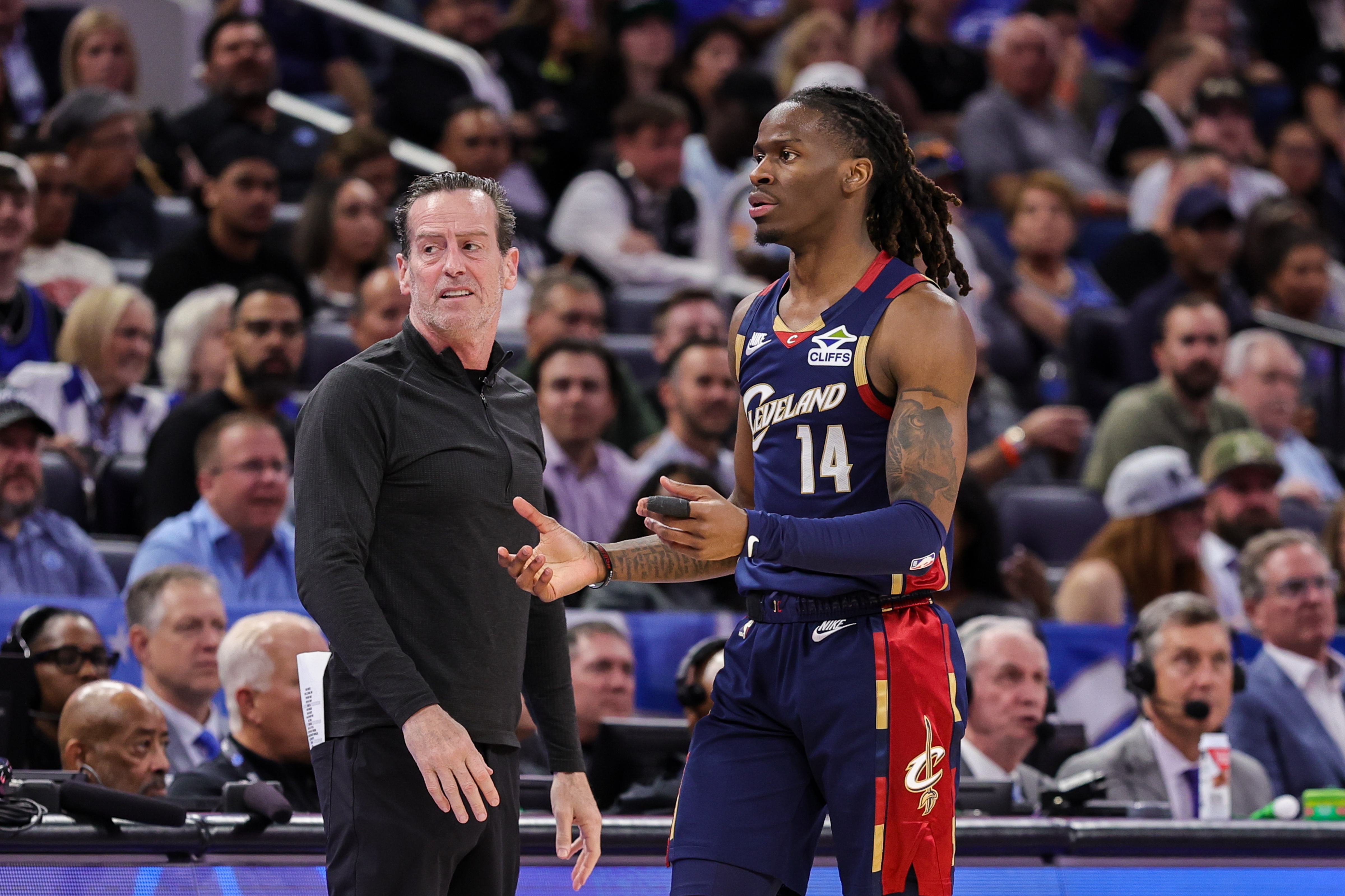 开云-埃利斯：魔术倾向于冲筐 一开始我们让他们上篮有点太容易了