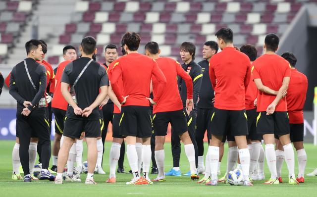 开云-【国足前瞻】铁家军切勿投鼠忌器 没资格对比98胜日