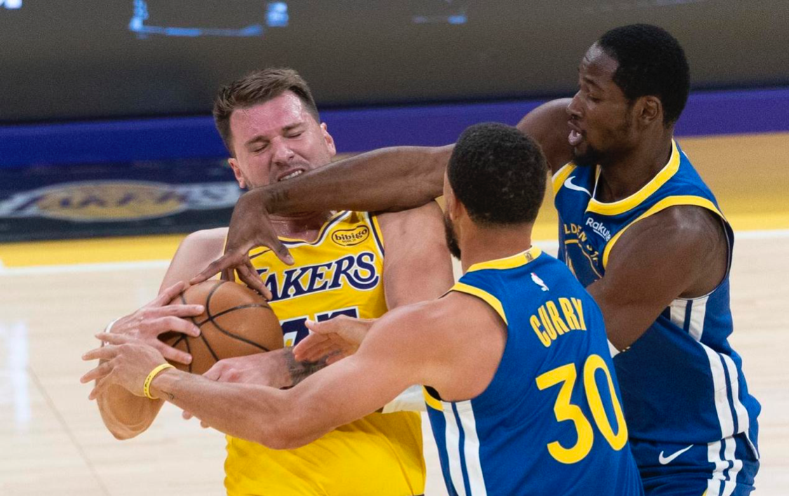 开云体育入口-废队友？离开库里后，库明加成为老鹰MVP！